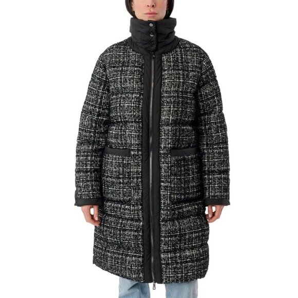 Bernardo Women's Puffer Jacket - Picture 2 of 5